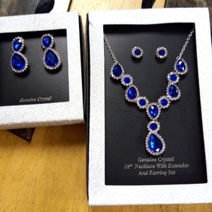 🆕 Necklace & Earrings set💎Genuine Crystal 💎